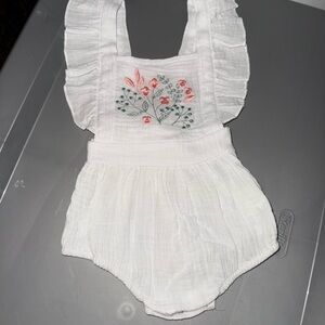 Boutique- White Ruffled Baby Romper with Floral Embroidery NWOT